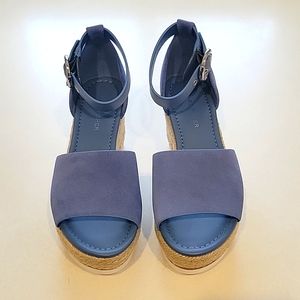 Marc Fisher Zarna espadrille wedge